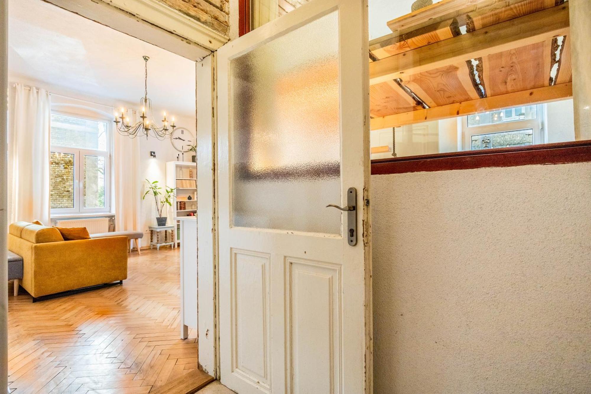 Historical Wine Apartment Bratislava Ngoại thất bức ảnh